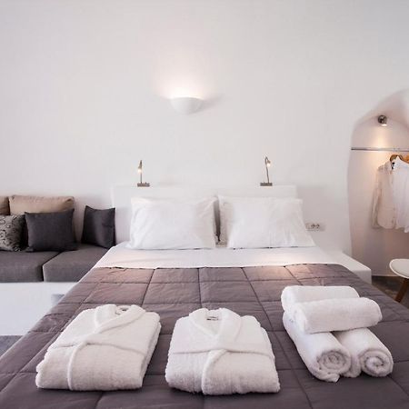 Cupola Suites Oia  Exterior photo